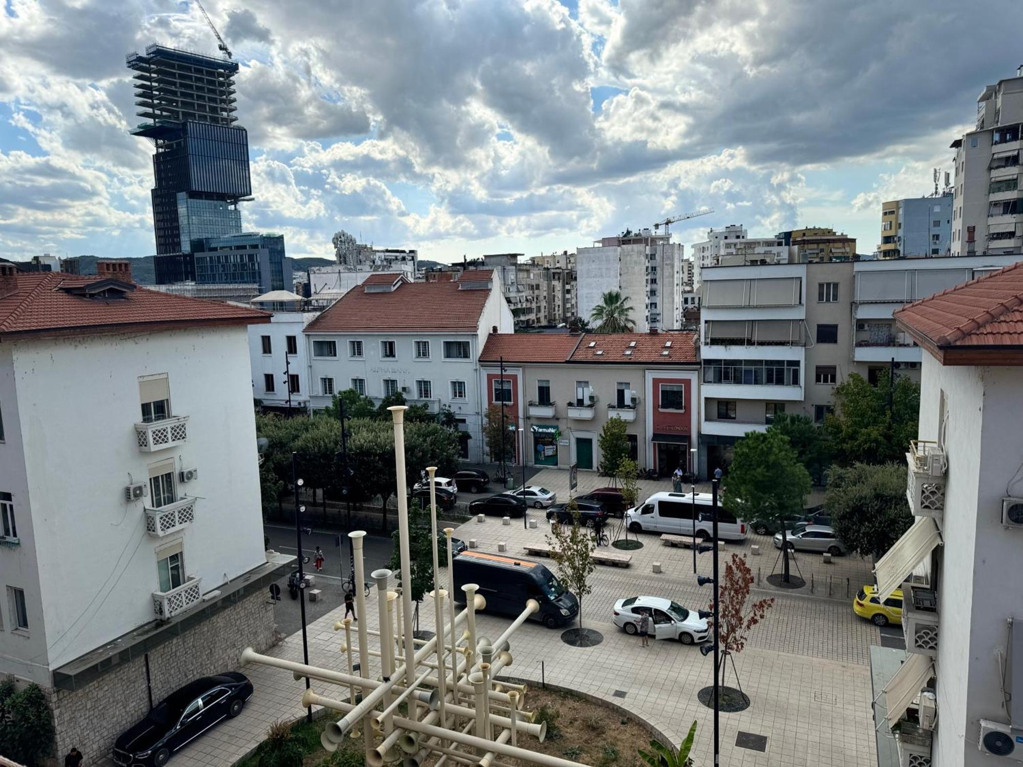 Golden Dublex Tirana Leilighet Eksteriør bilde